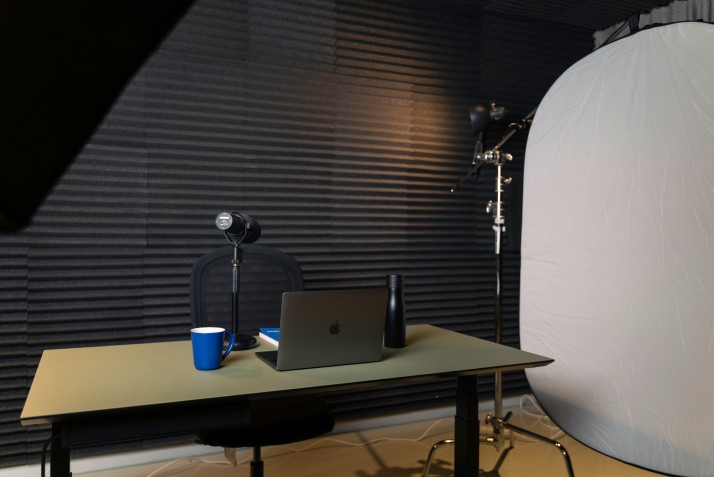 how much photo booth rental costs